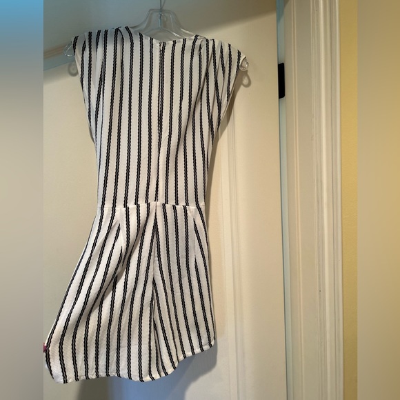 LF White and black stripped romper - Picture 4 of 4